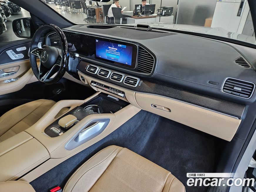 Mercedes-Benz GLS-Class 2025
