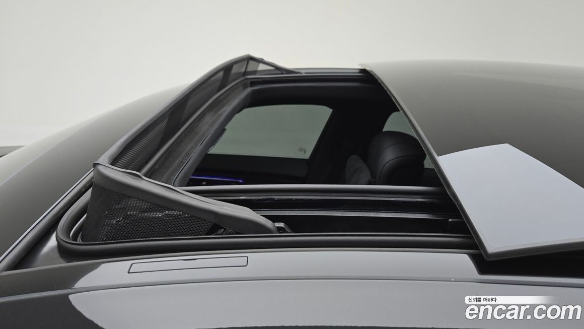 Mercedes-Benz S-Class 2026