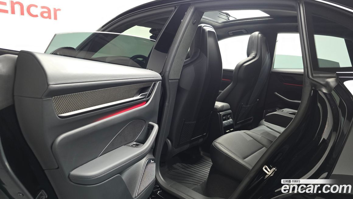 Porsche Macan 2025