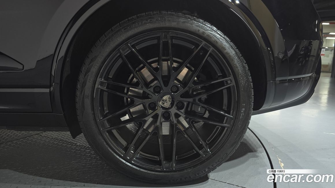 Porsche Macan 2025
