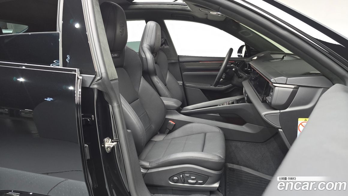 Porsche Macan 2025