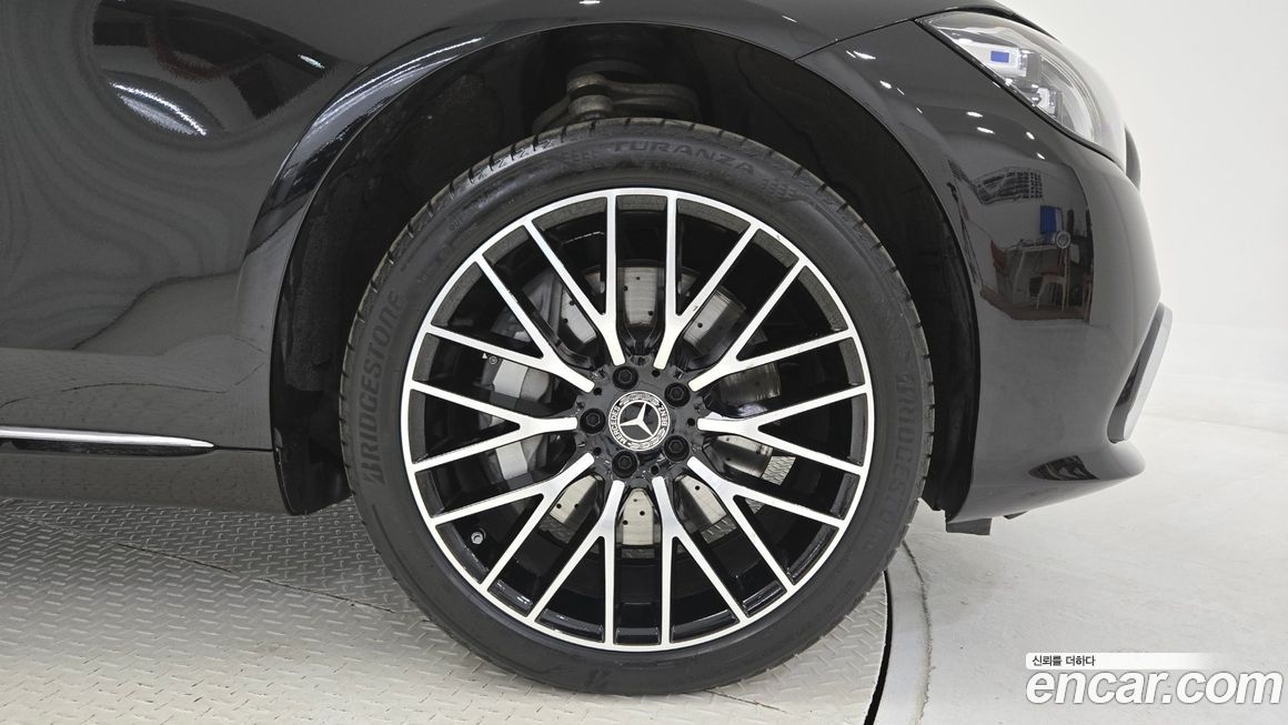 Mercedes-Benz S-Class 2026