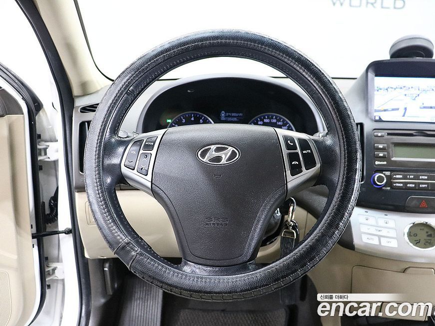 Hyundai AVANTE 2010