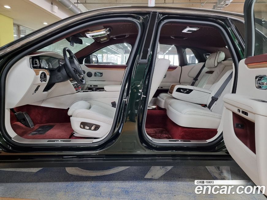 Rolls-Royce Ghost 2021