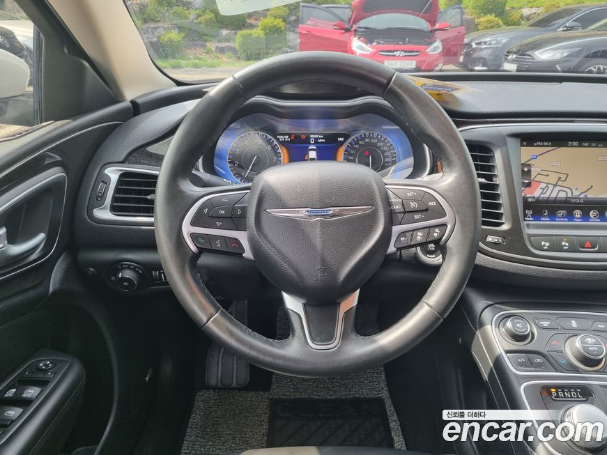 Chrysler 200 2015