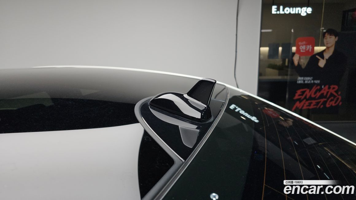 Mercedes-Benz E-Class 2011