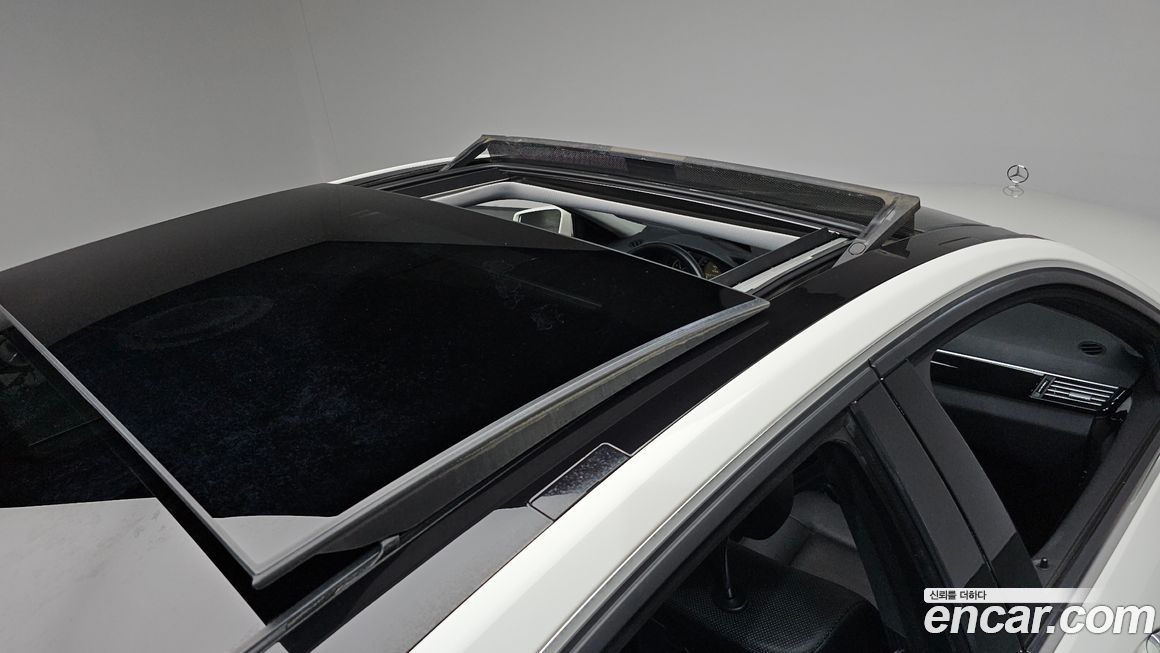 Mercedes-Benz E-Class 2011