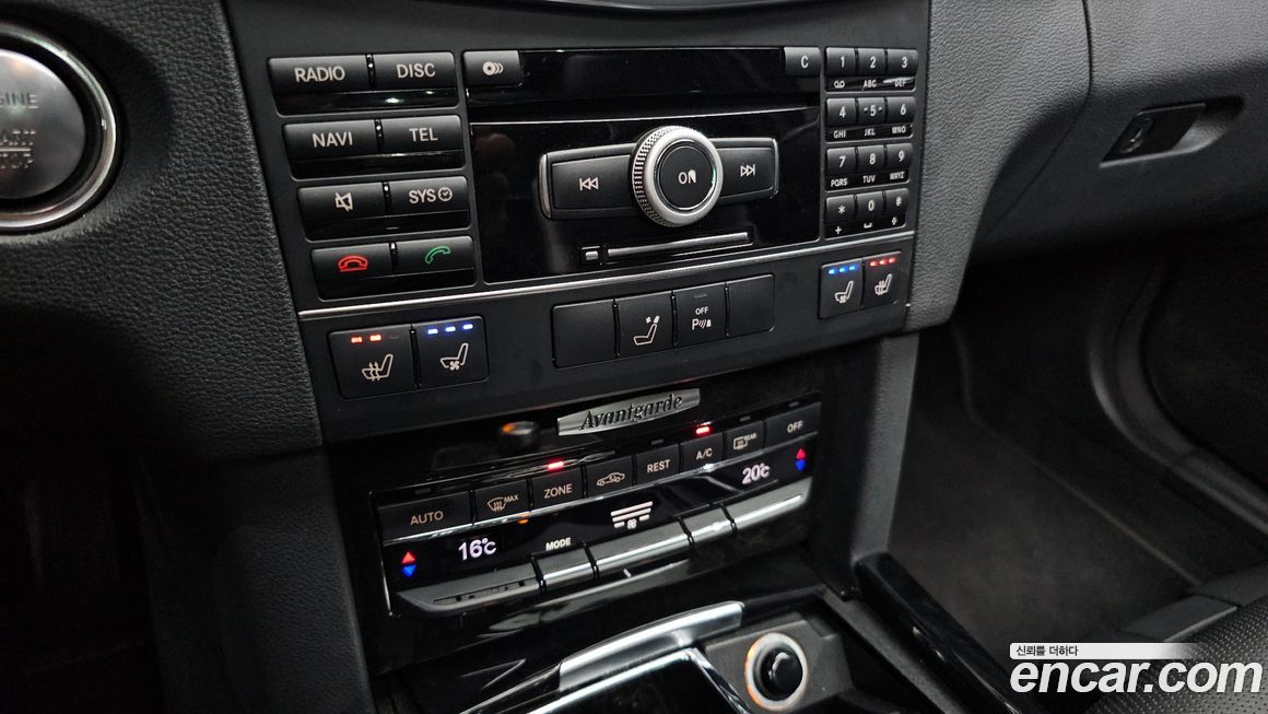 Mercedes-Benz E-Class 2011