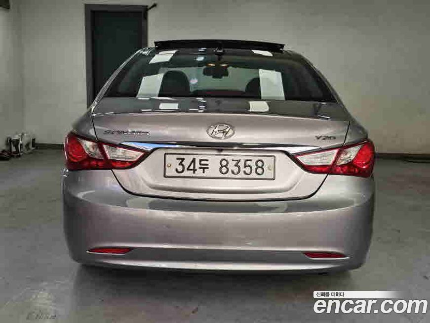 Hyundai Sonata 2010