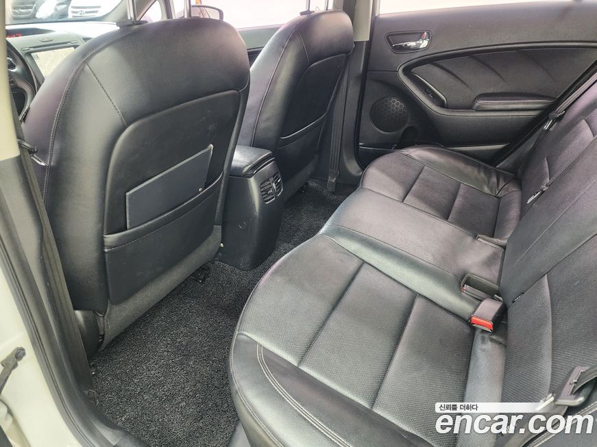 Kia K3 2015