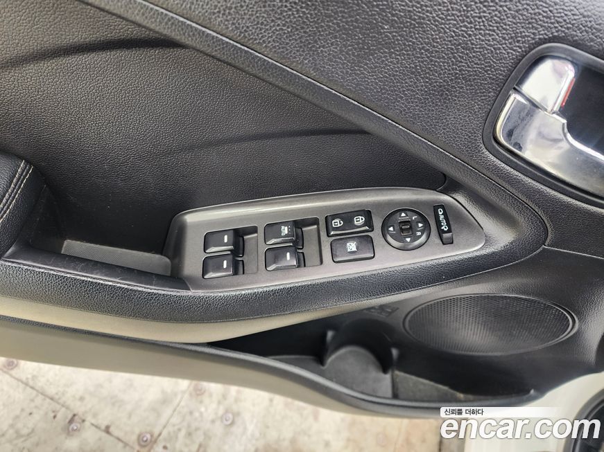 Kia K3 2015