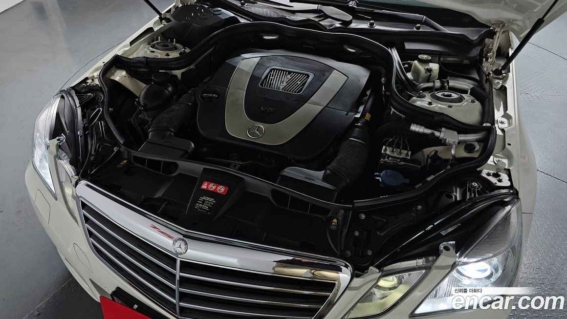 Mercedes-Benz E-Class 2011