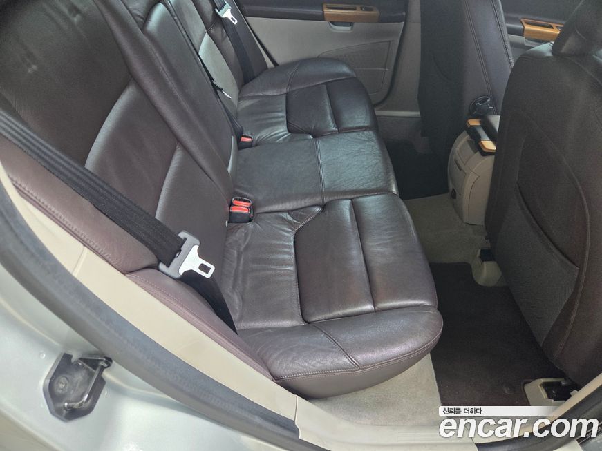 Volvo V50 2010