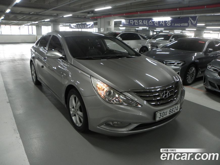 Hyundai Sonata 2011