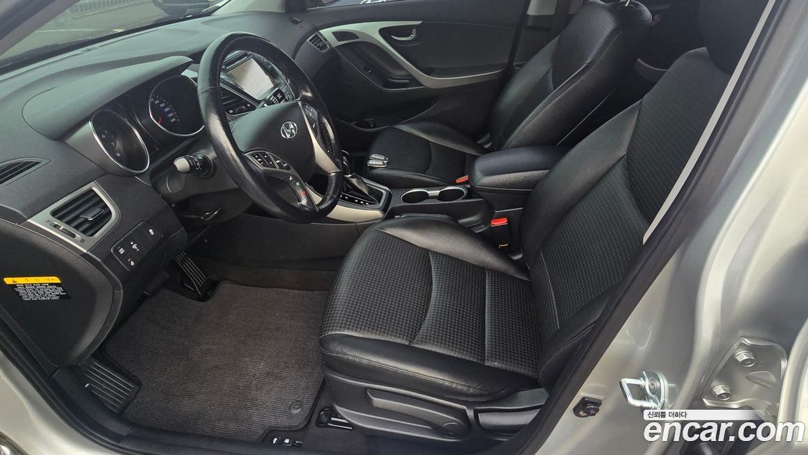 Hyundai AVANTE 2015