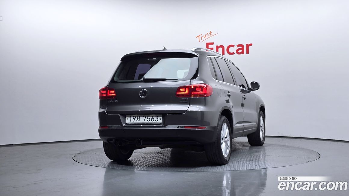 Volkswagen Tiguan 2015