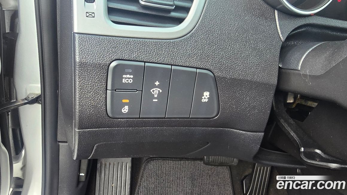 Hyundai AVANTE 2015
