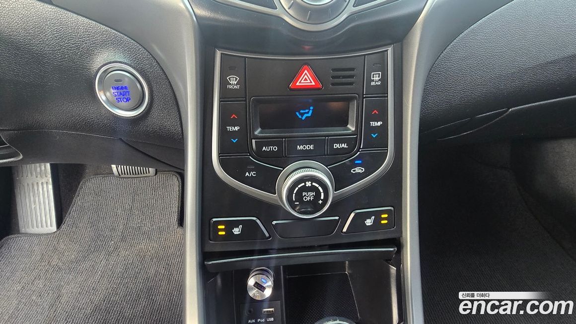 Hyundai AVANTE 2015