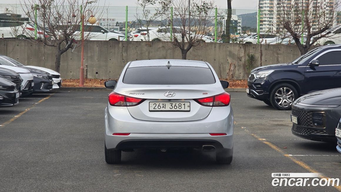 Hyundai AVANTE 2015