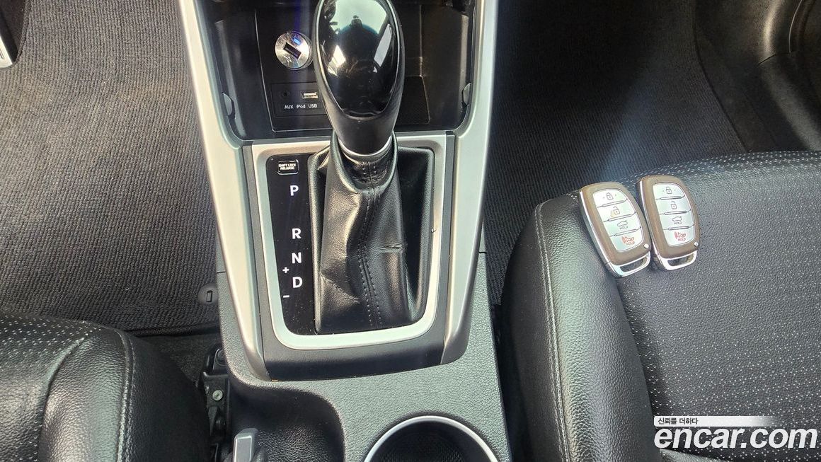 Hyundai AVANTE 2015
