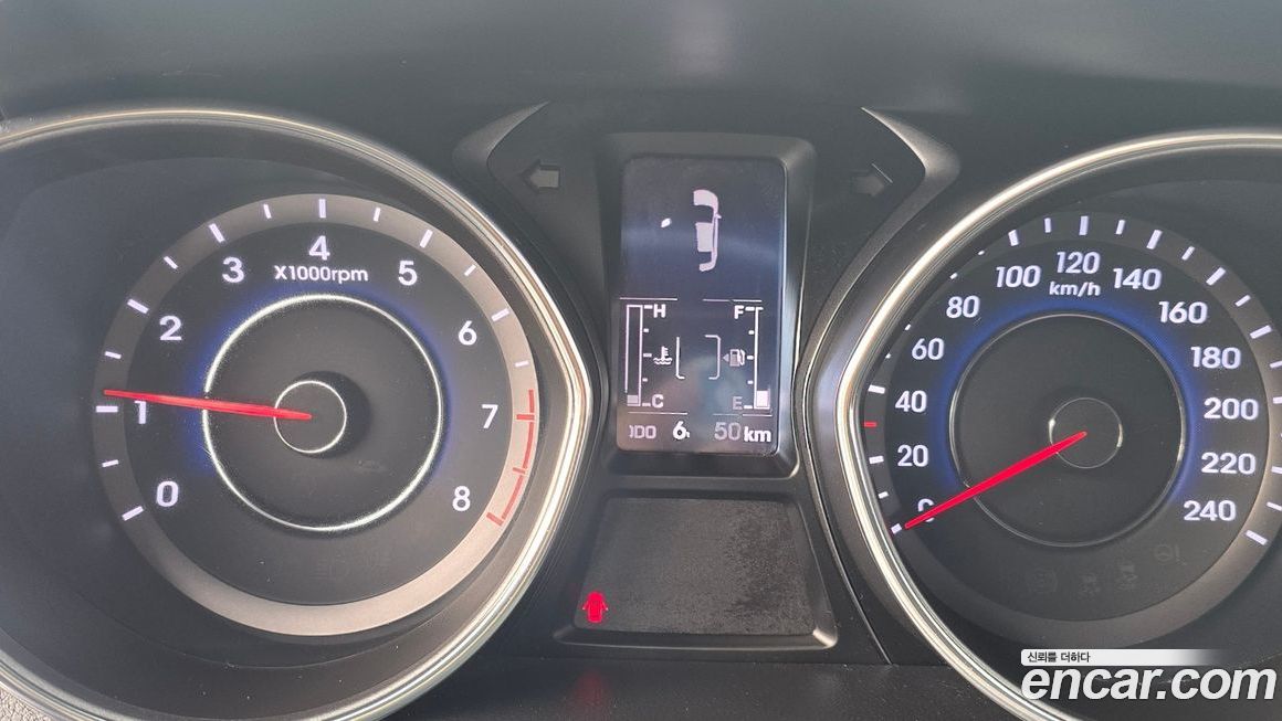 Hyundai AVANTE 2015