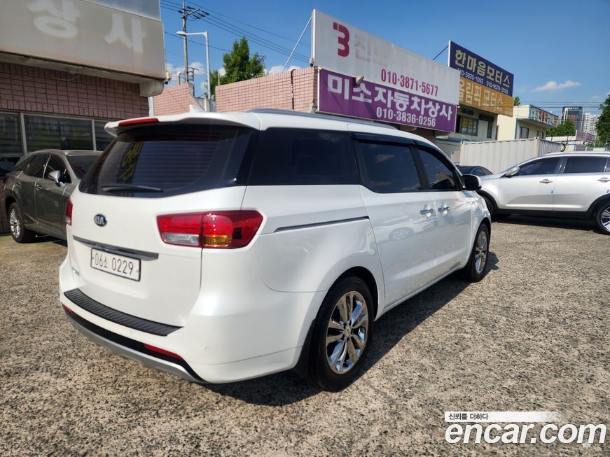 Kia Canival 2016