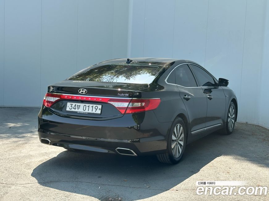 Hyundai Grandeur 2016