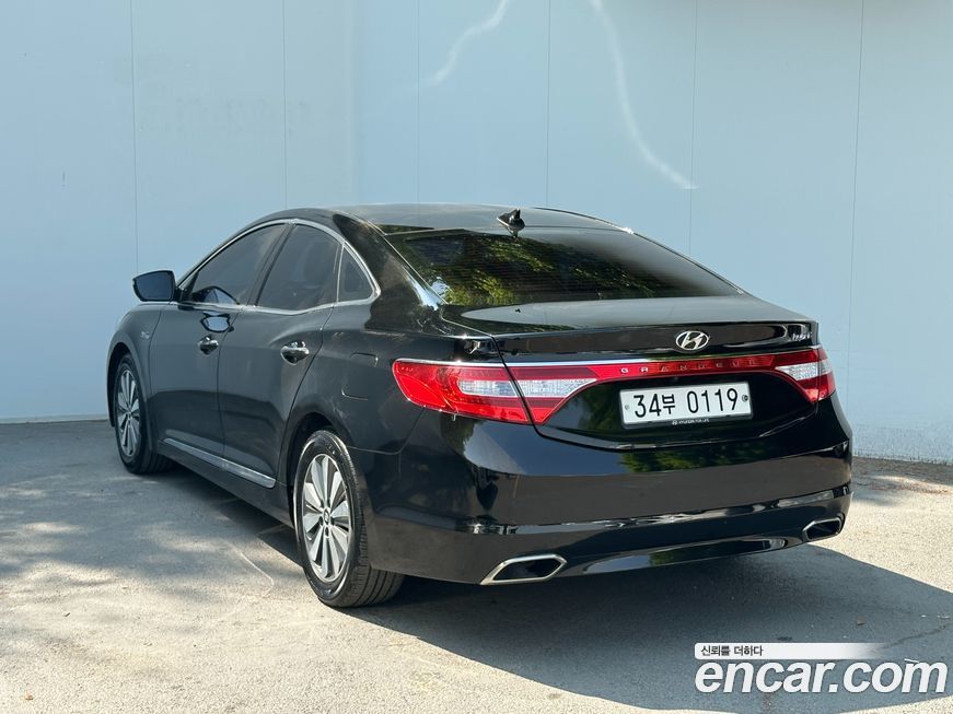 Hyundai Grandeur 2016