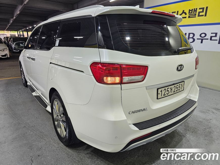 Kia Canival 2016