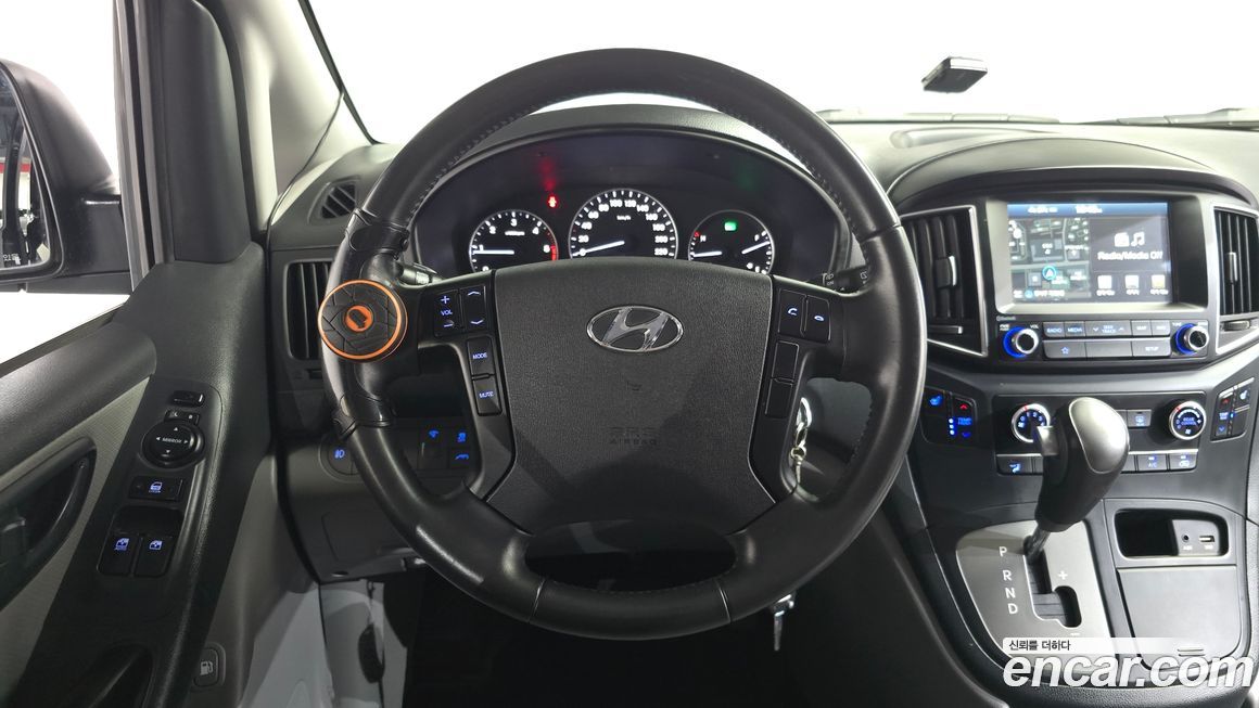 Hyundai Starex 2018