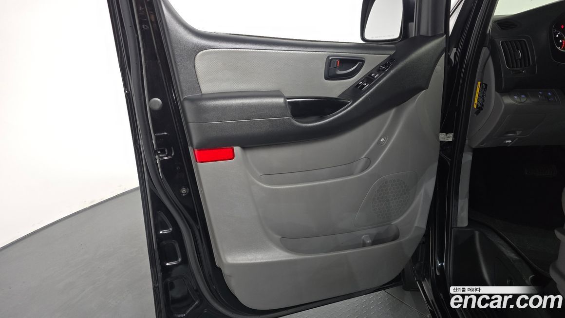 Hyundai Starex 2018