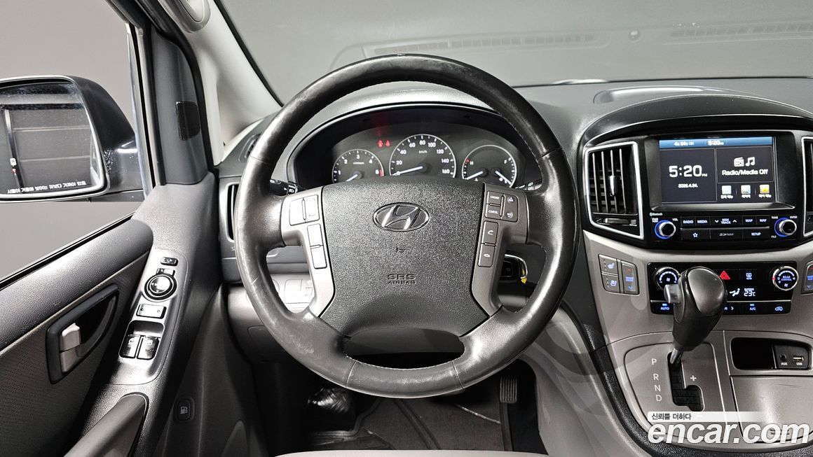 Hyundai Starex 2018