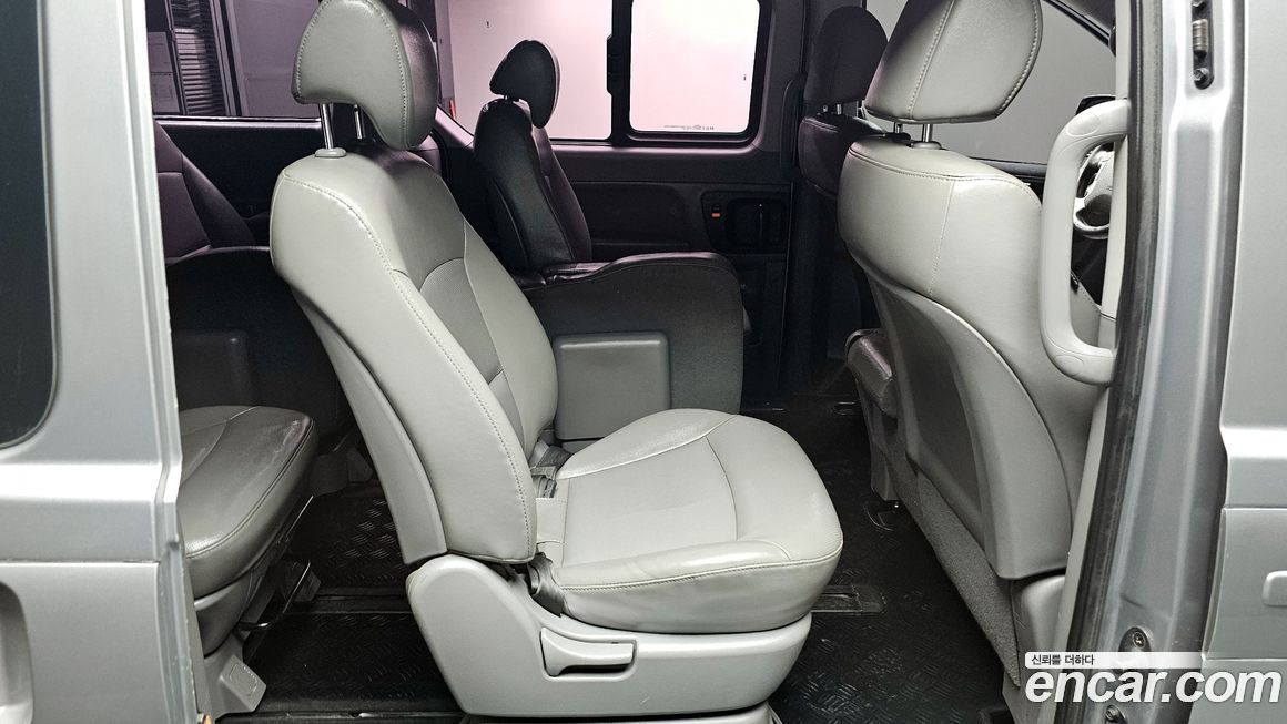 Hyundai Starex 2018