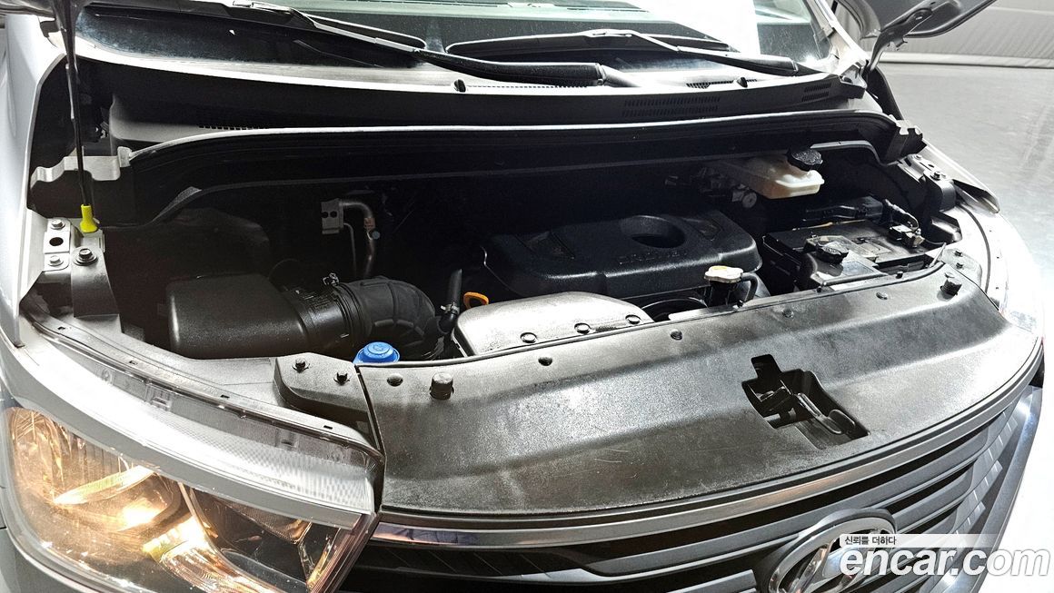 Hyundai Starex 2018