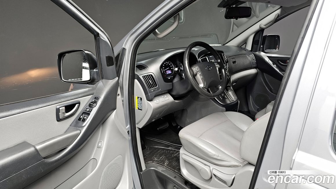 Hyundai Starex 2018