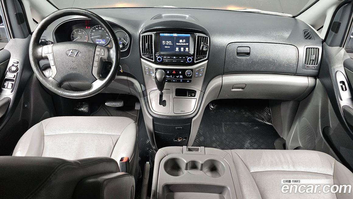 Hyundai Starex 2018