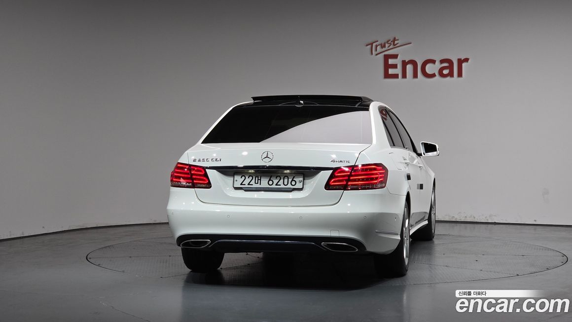 Mercedes-Benz E-Class 2014