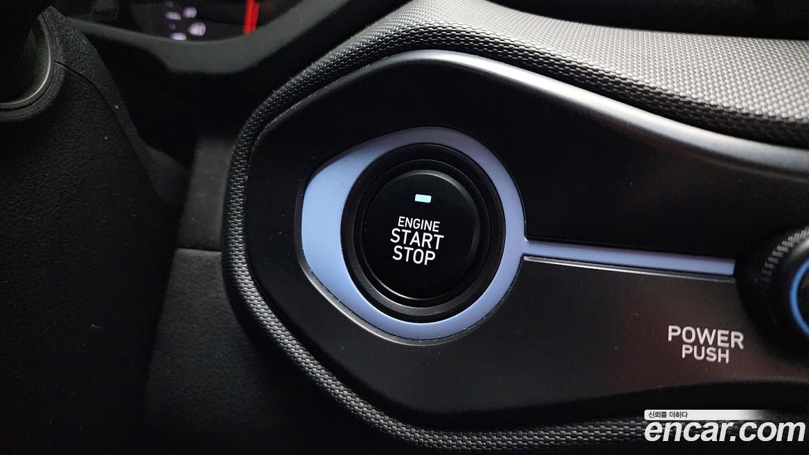 Hyundai Veloster 2019