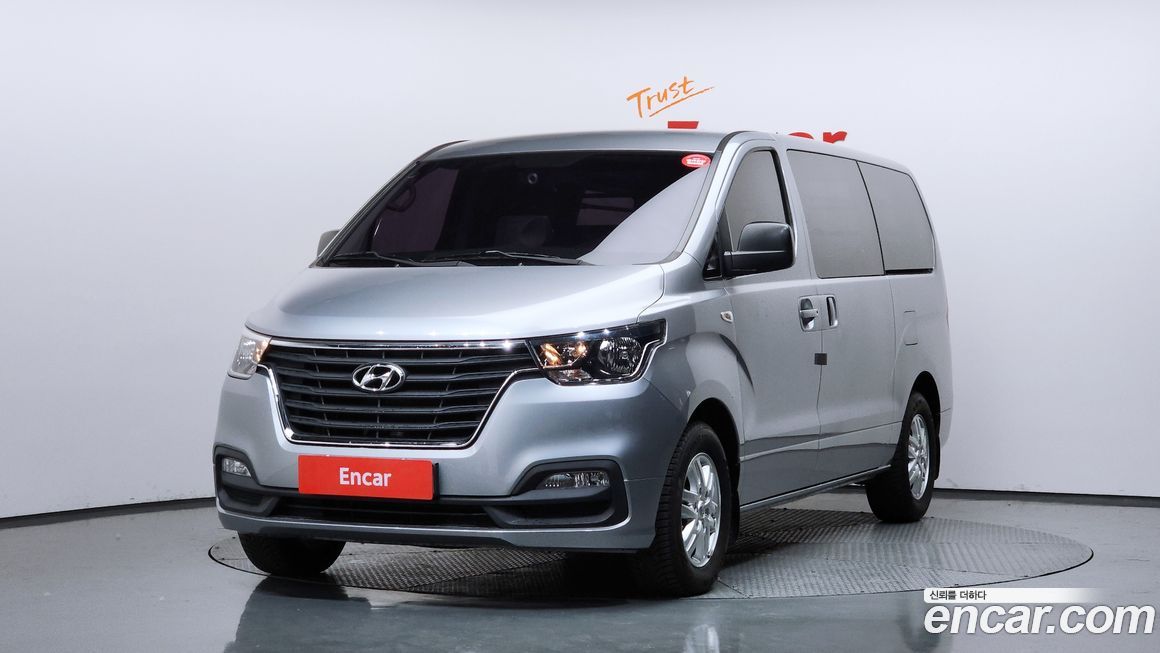 Hyundai Starex 2019