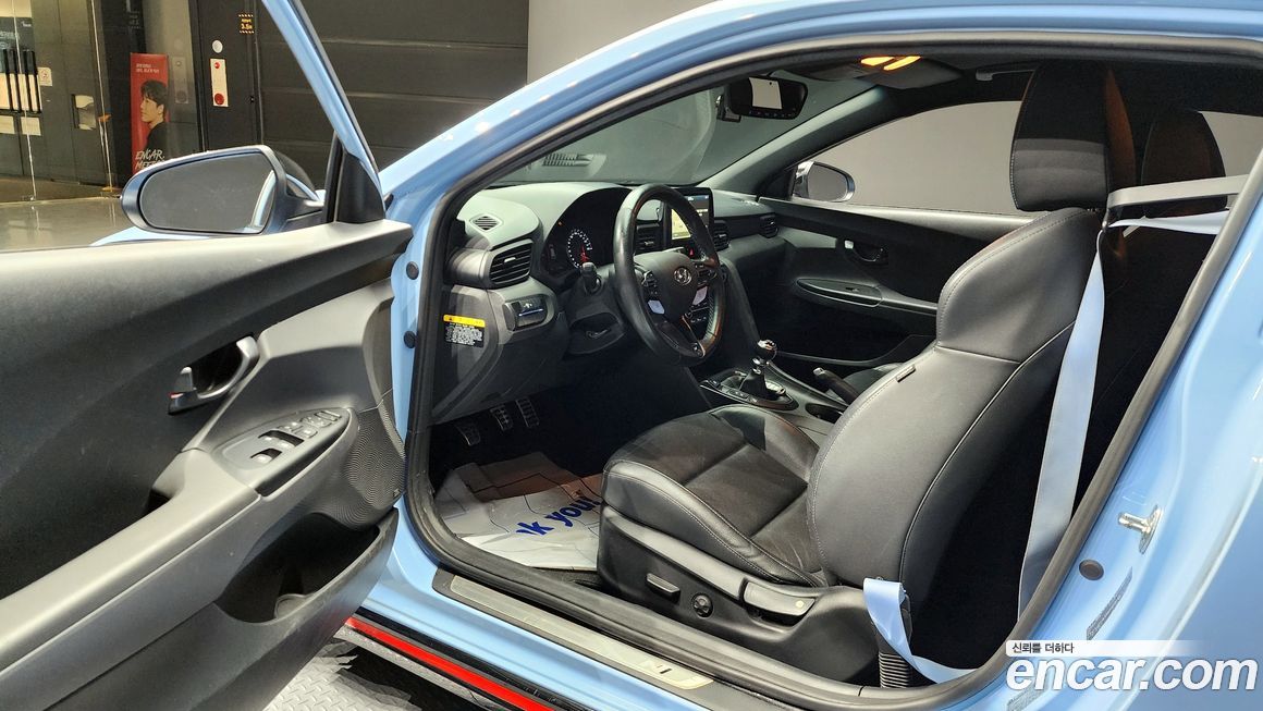 Hyundai Veloster 2019