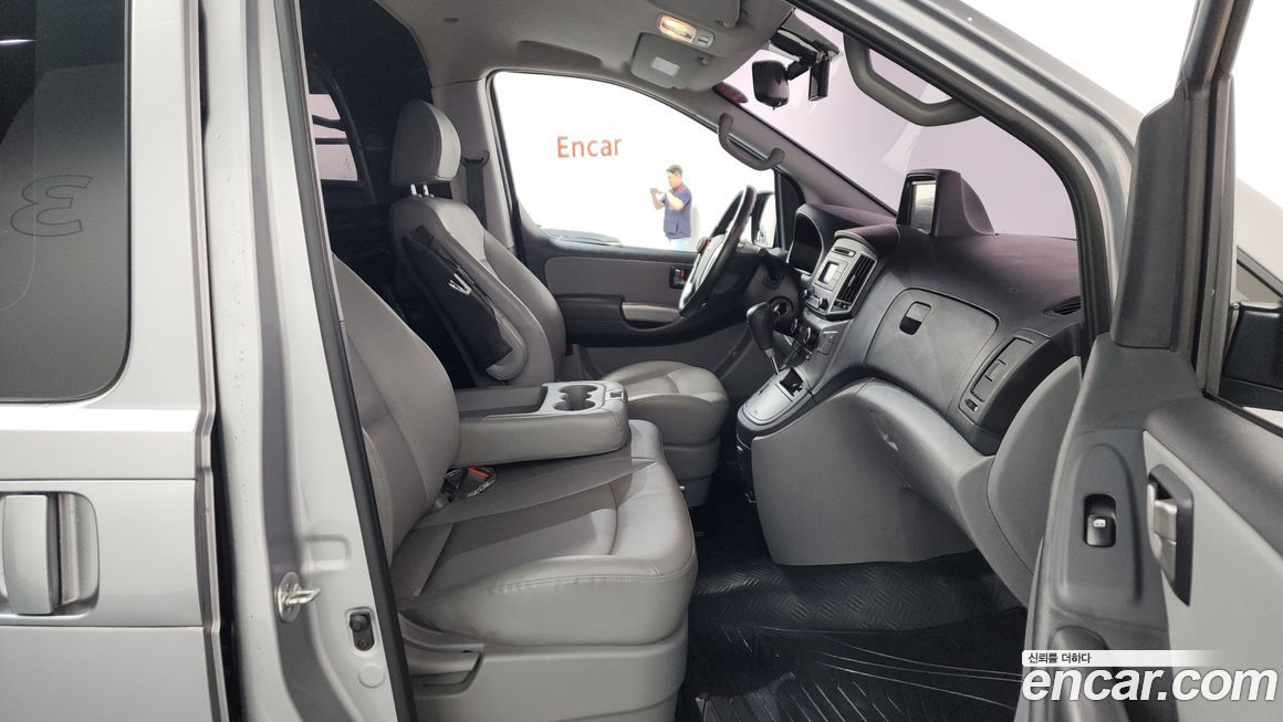 Hyundai Starex 2019