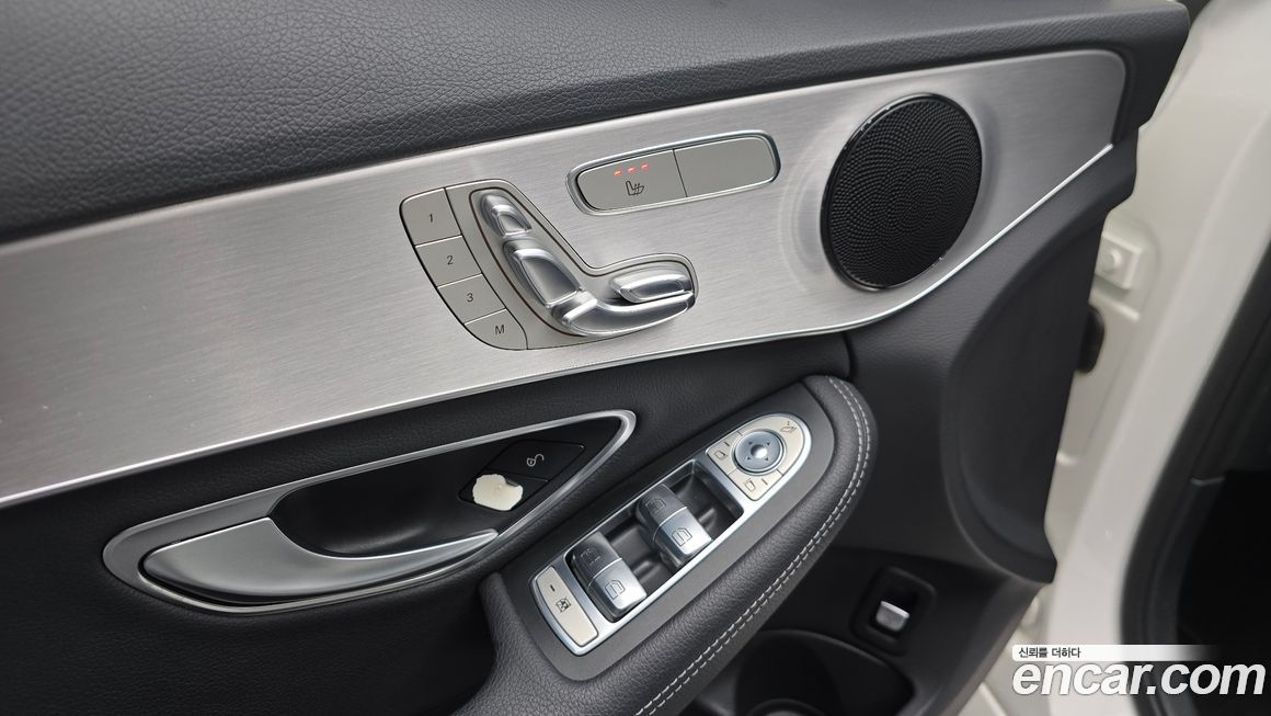 Mercedes-Benz C-Class 2016