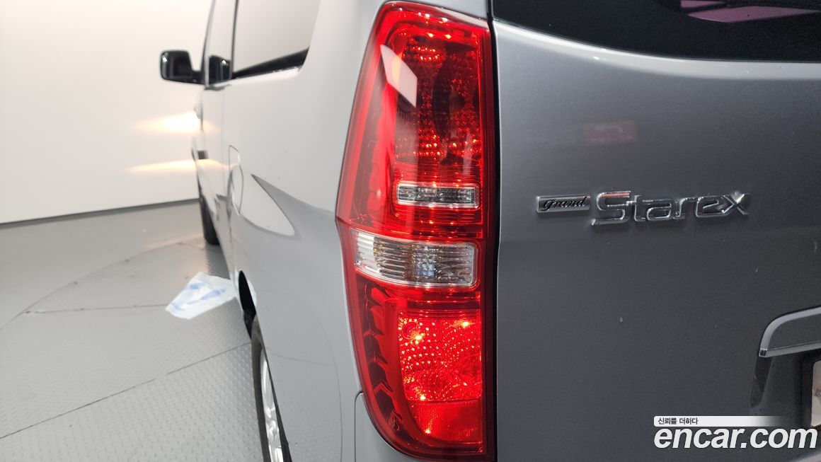 Hyundai Starex 2019