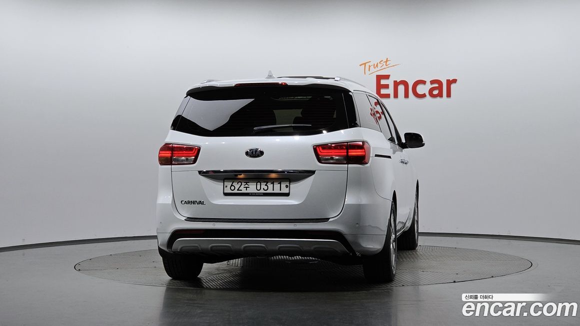 Kia Canival 2017