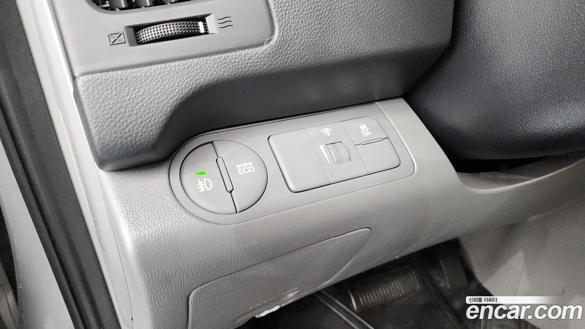 Hyundai Starex 2019