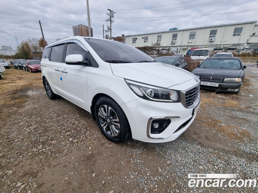 Kia Canival 2019