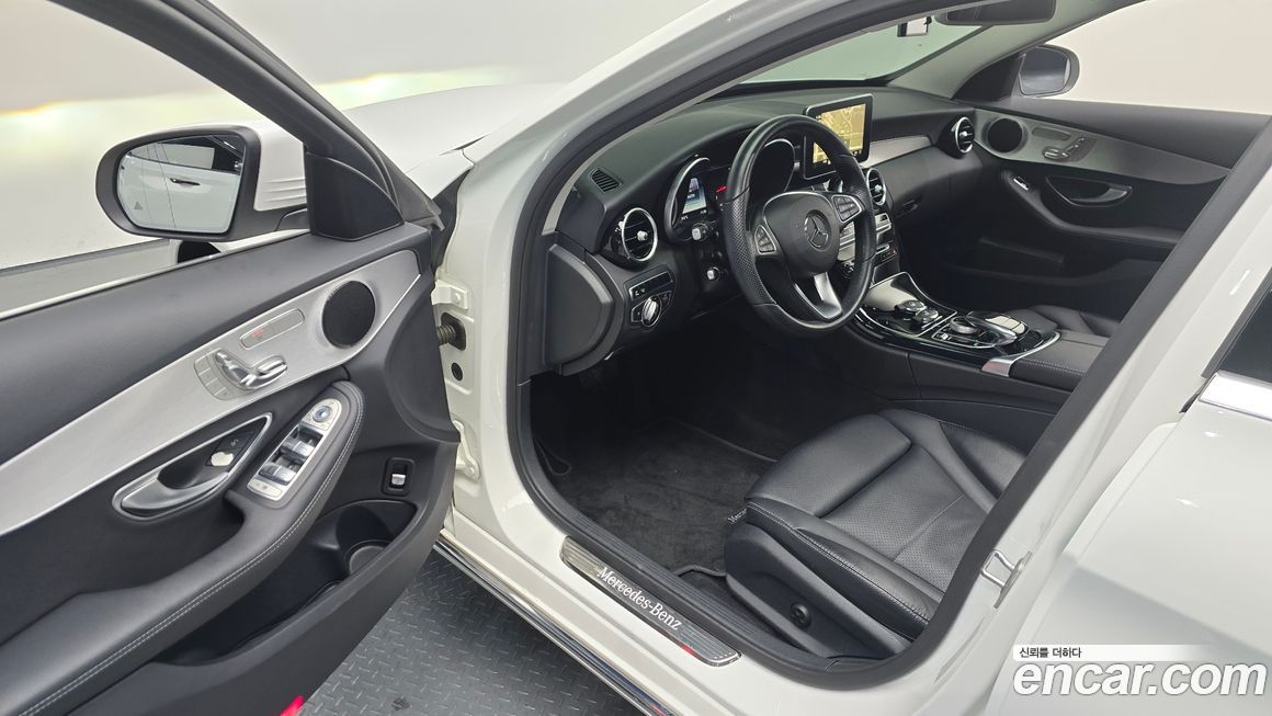 Mercedes-Benz C-Class 2016