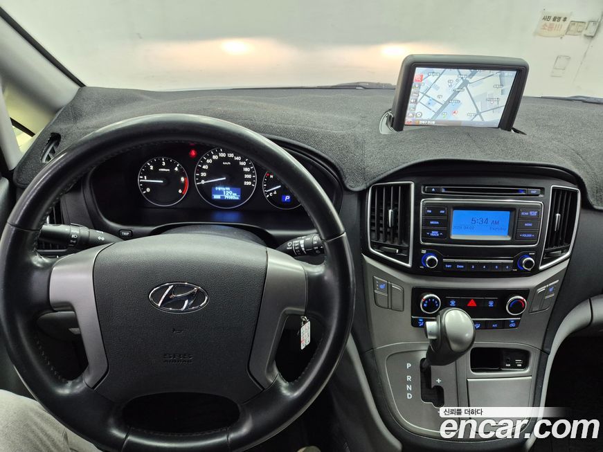 Hyundai Starex 2019