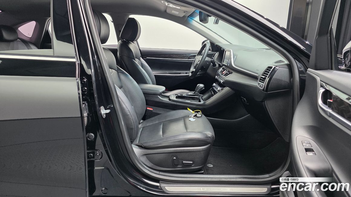 Hyundai Grandeur 2017