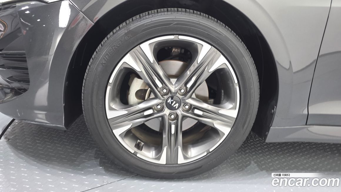 Kia K5 2021